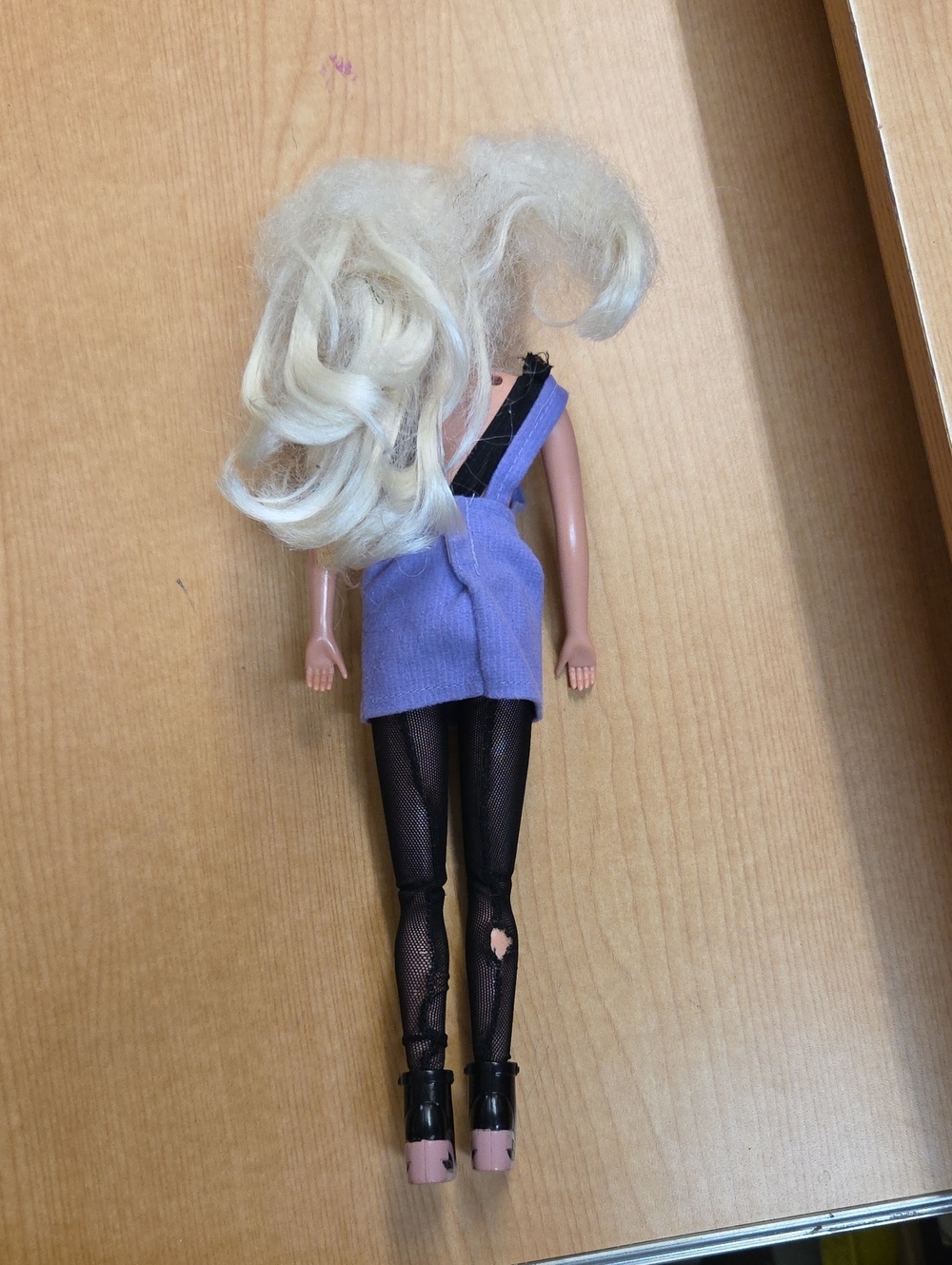 Vintage 90s Rare Walking Tanya Baby Sitter Doll Giochi Preziosi Toys - Picture 3 of 8